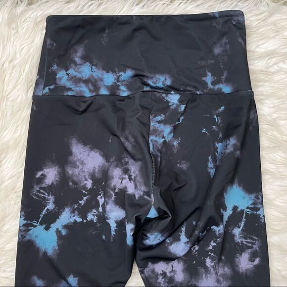 Onzie High Rise Midi Legging - Picture 9 of 10